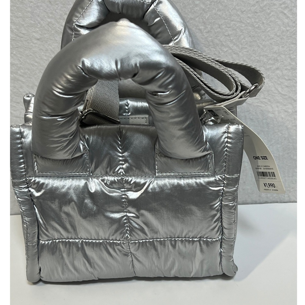GU Women Metallic Silver Puffy Mini Shoulder Bag Quilted Puffer Crossbody NEW - Picture 10 of 10